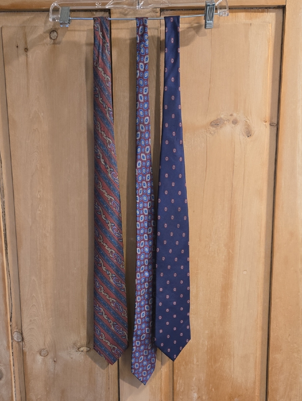 Men's Navy and Burgundy Patterned Silk Ties - Classic Vintage Accessories